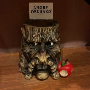 Angry orchard container